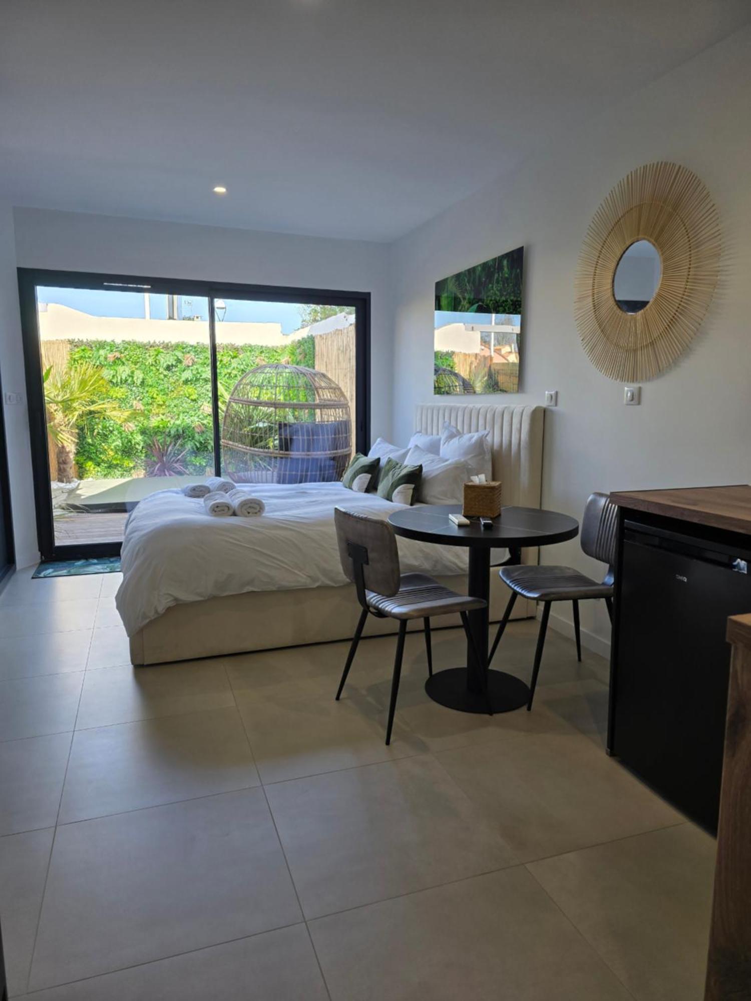 Appartement Oasis Spalagon Chauffe Climatise Arena Parc Expo *